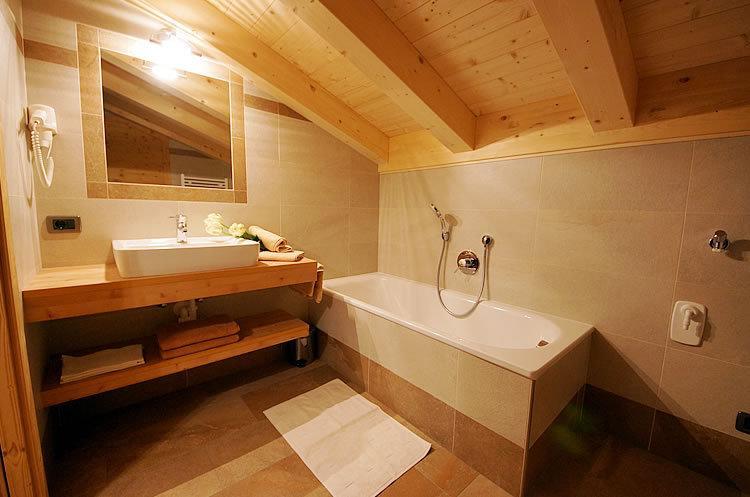 Ciasa Wallis Badia  Habitación foto