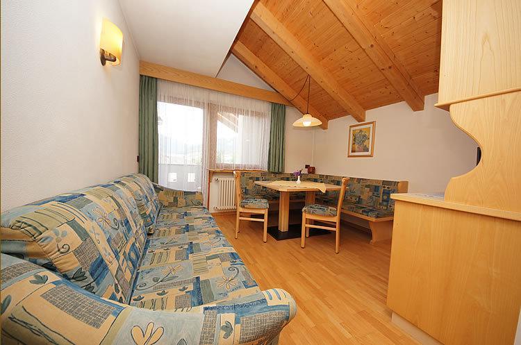 Ciasa Wallis Badia  Habitación foto