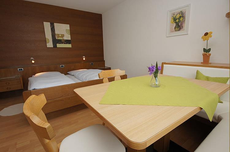 Ciasa Wallis Badia  Habitación foto